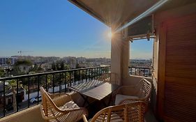 Cozy Apartment With Sea View